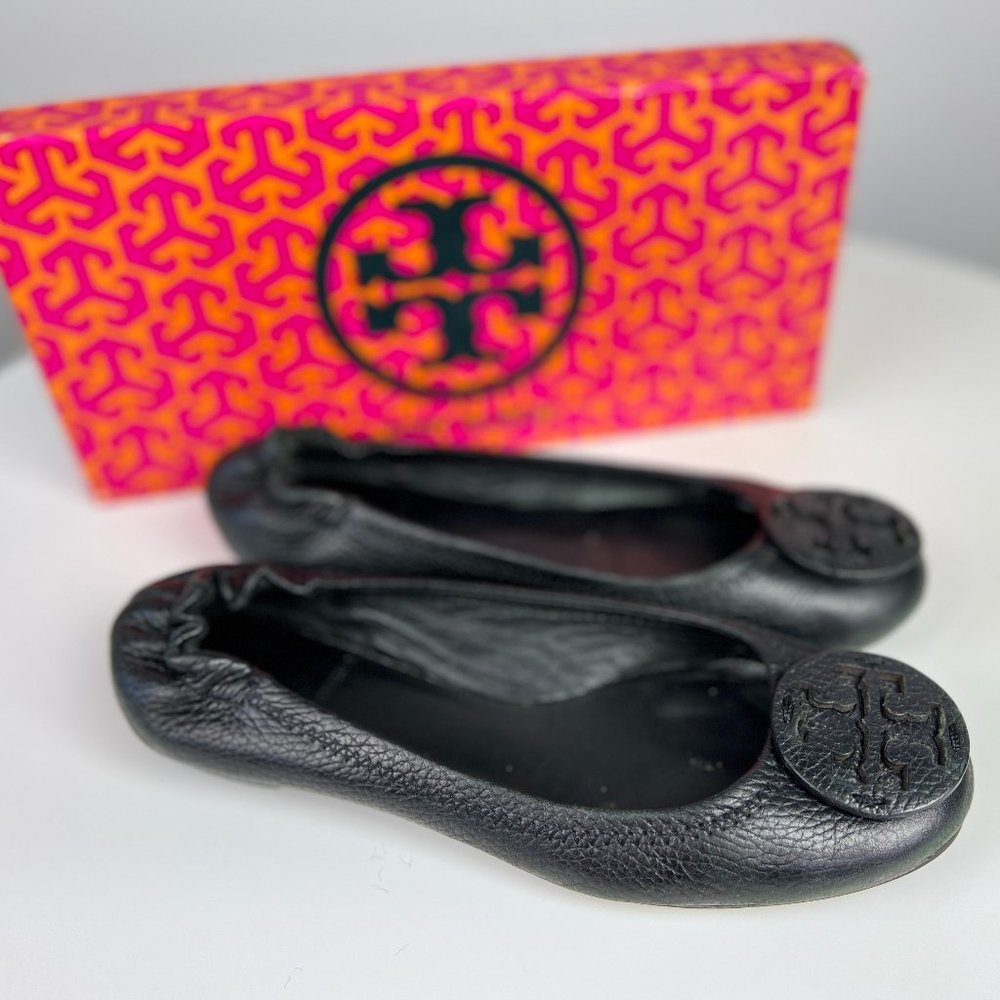 Tory Burch Reva Tumbled Leather Tonal Logo Flat, Black Size 6.5